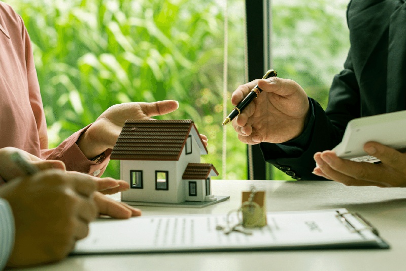 Mortgage Prep - Top Tips For The 6 Crucial Months Before Your Mortgage Application - Symmetry (3)