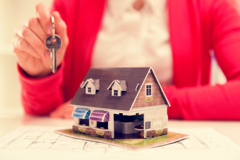 Why Home Buyers Should Choose A Mortgage Broker Over A Direct Lender - Symmetry Financial Management (2)