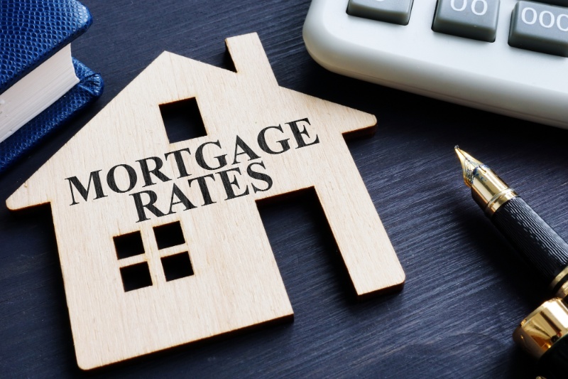 Fixed-Rate Or Variable-Rate Mortgage – Which One Is Right For You? - Symmetry Financial Management (2)