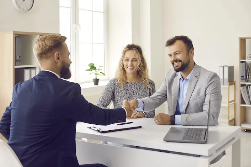 What Is A Mortgage Advisor And Why Do You Need One? – Symmetry Financial Management (1) What Is A Mortgage Advisor And Why Do You Need One? - Symmetry Financial Management (1)